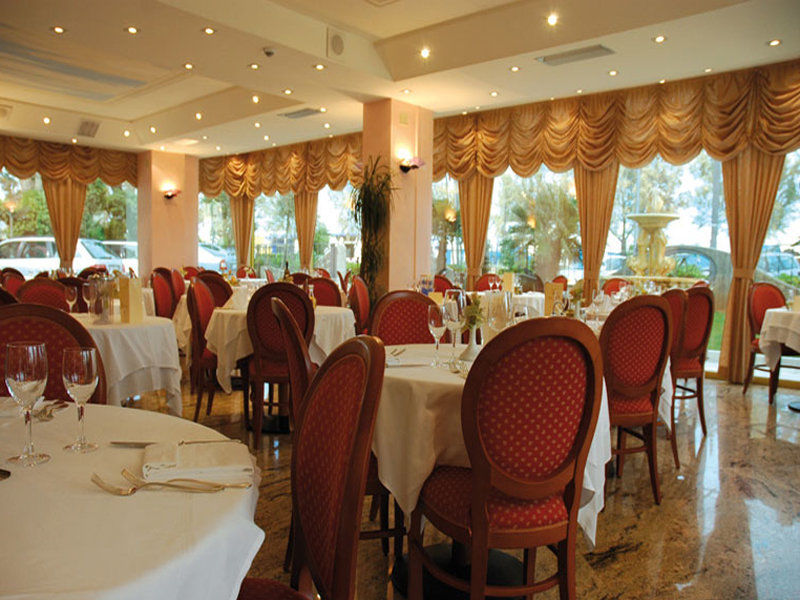 Hotel Nettuno Червия Экстерьер фото