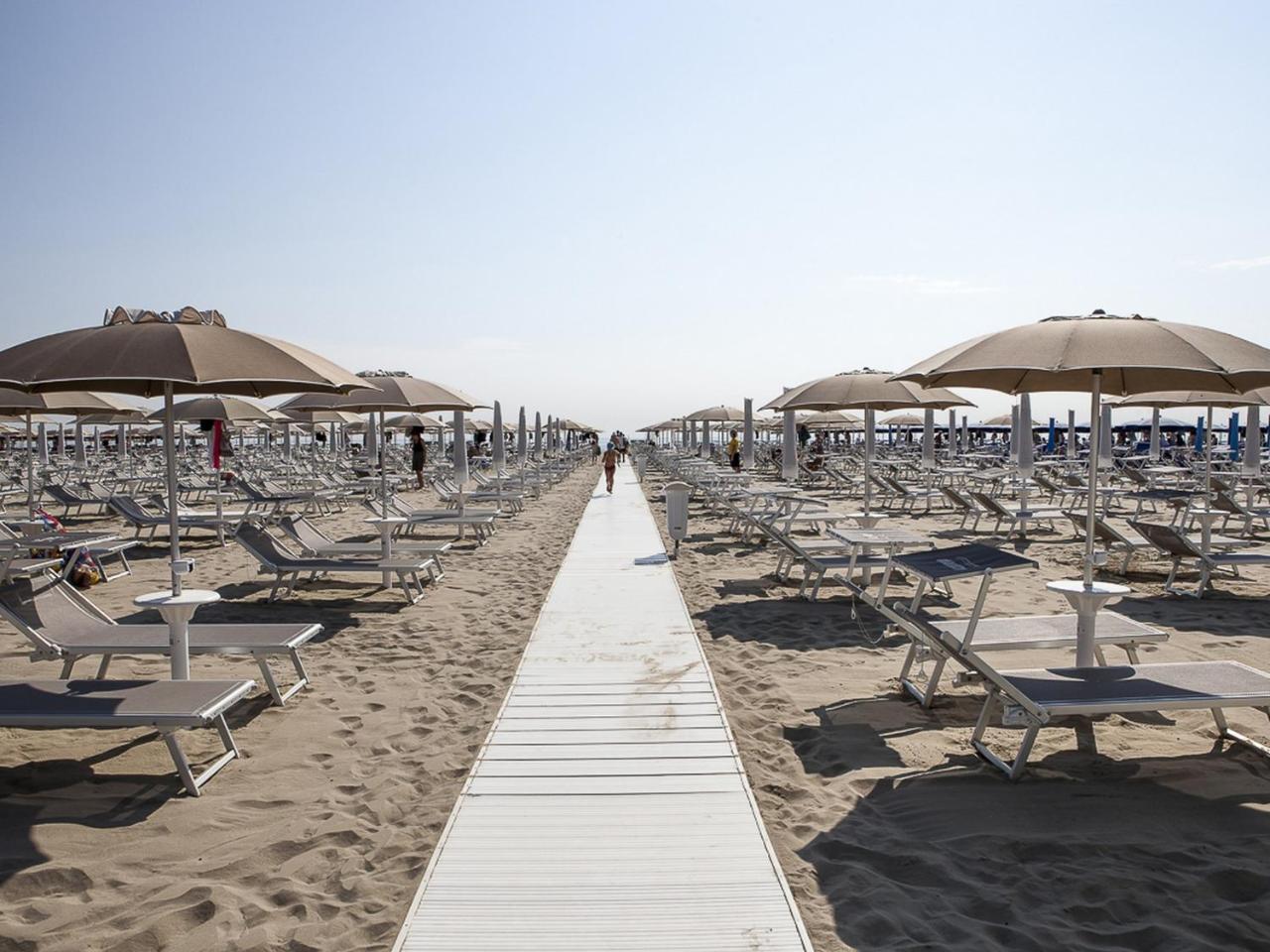 Hotel Nettuno Червия Экстерьер фото