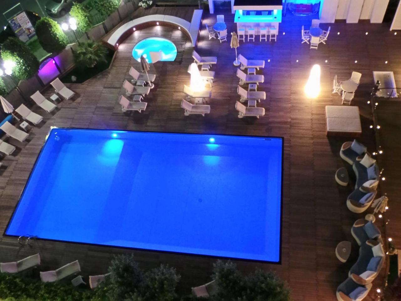 Hotel Nettuno Червия Экстерьер фото