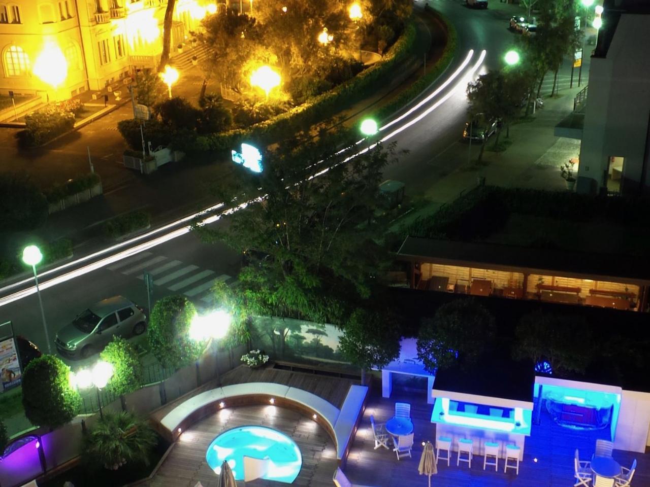 Hotel Nettuno Червия Экстерьер фото