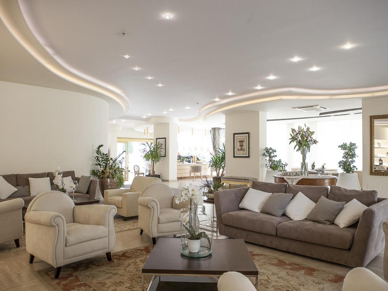 Hotel Nettuno Червия Экстерьер фото