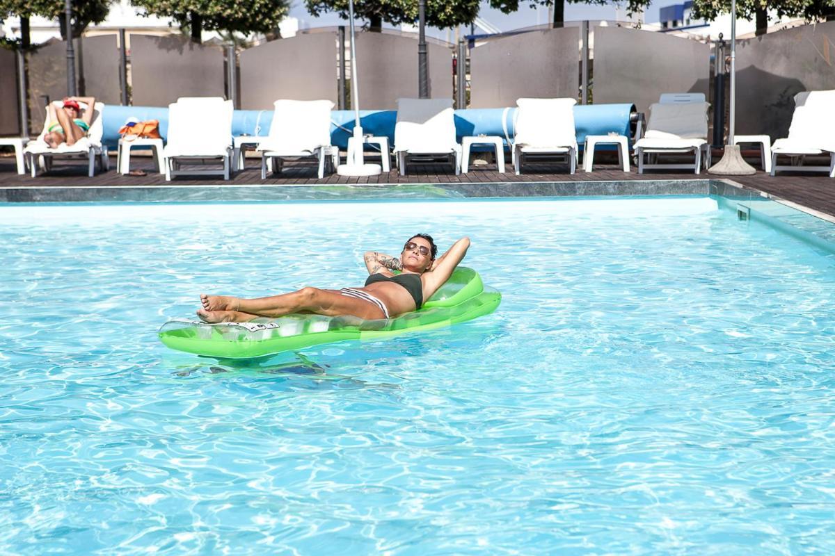Hotel Nettuno Червия Экстерьер фото