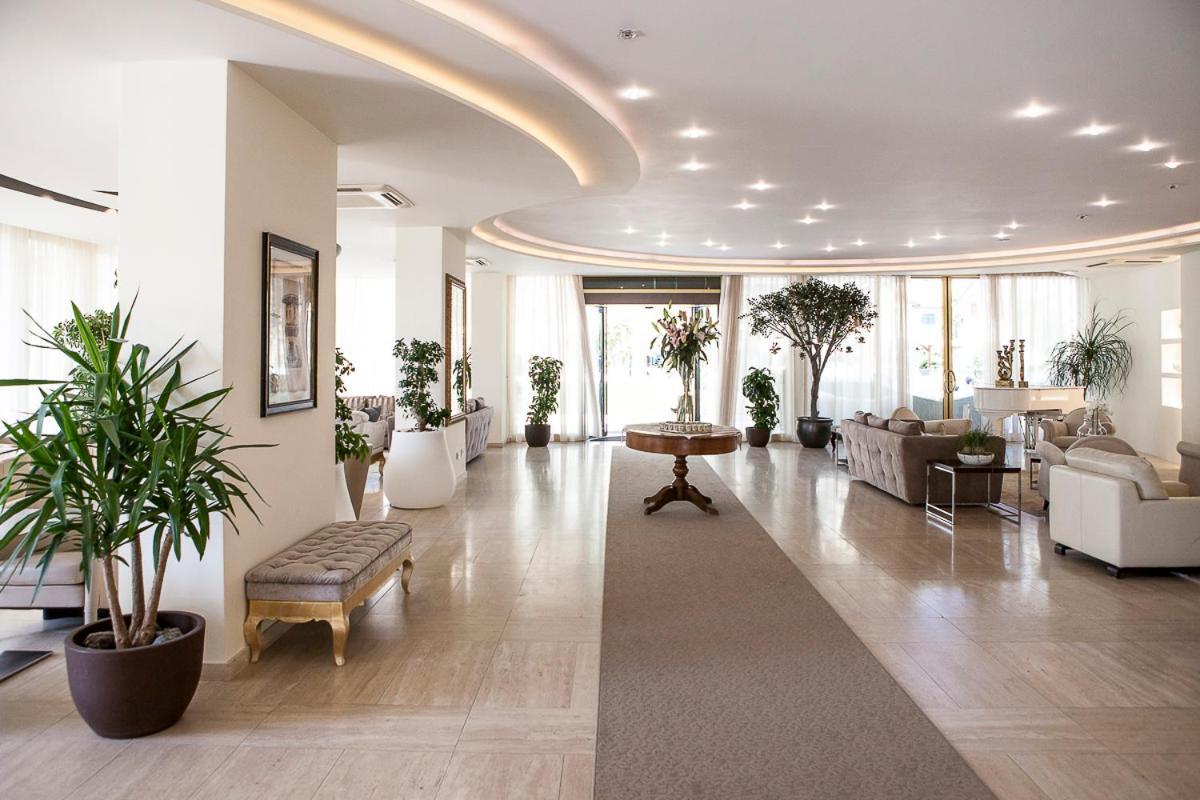 Hotel Nettuno Червия Экстерьер фото