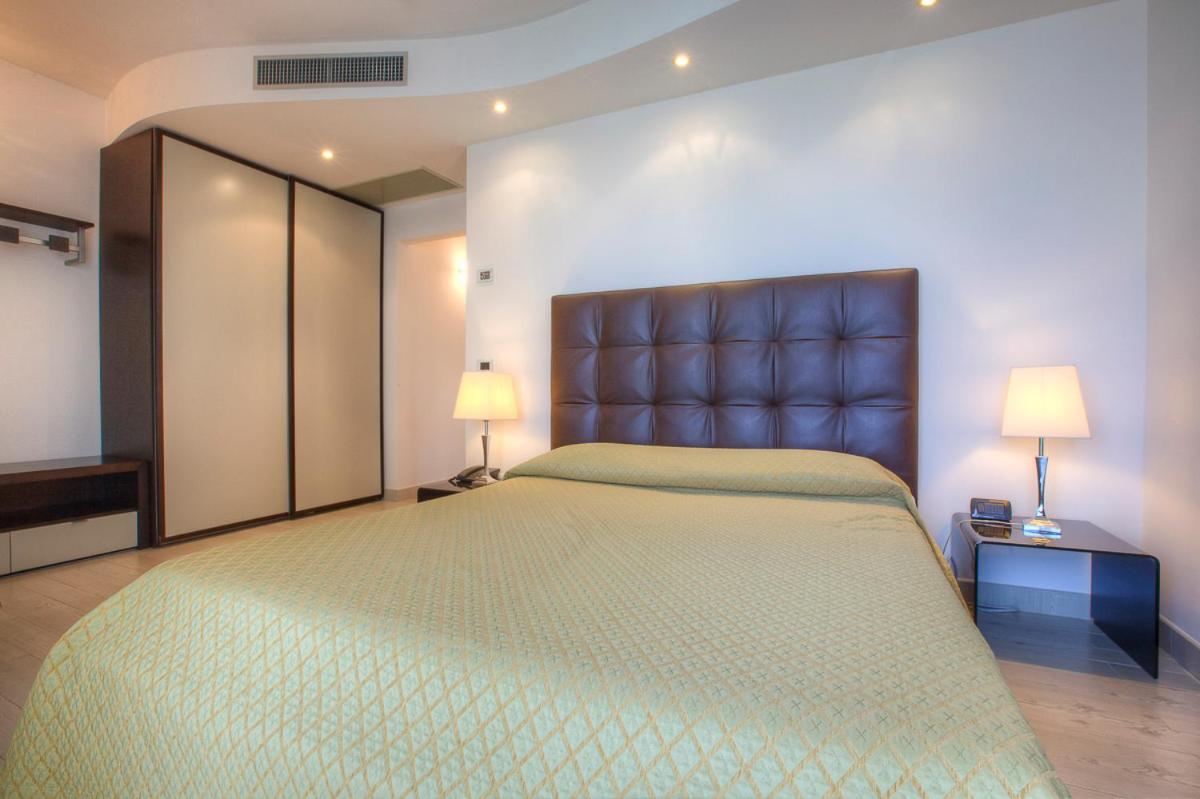Hotel Nettuno Червия Экстерьер фото