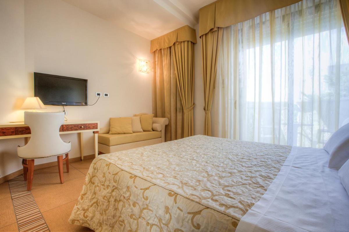 Hotel Nettuno Червия Экстерьер фото